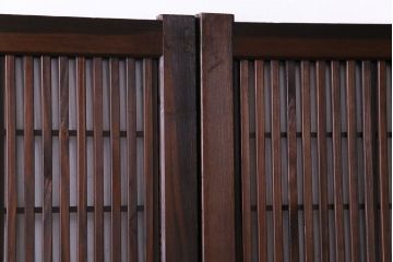 和製アンティーク　板ガラス裏障子留め　凝った作りの腰板が魅力の花ガラス入り格子戸(ガラス帯戸、仕切り戸、引き戸、建具)4枚組
