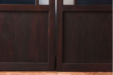 ラフジュ工房オリジナル　深い色味のガラスがレトロな雰囲気を漂わせる引き戸(ガラス戸、建具)2枚セット