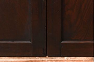 和製アンティーク　杉材　武骨な雰囲気の漂う格子帯戸(板戸、格子戸、引き戸、建具)4枚組