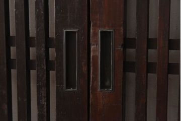 和製アンティーク　杉材　武骨な雰囲気の漂う格子帯戸(板戸、格子戸、引き戸、建具)4枚組
