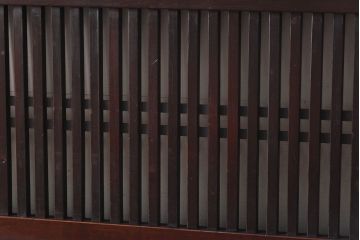 和製アンティーク　杉材　武骨な雰囲気の漂う格子帯戸(板戸、格子戸、引き戸、建具)4枚組