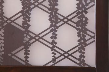 ラフジュ工房オリジナル　小粋な和の風情を感じる透かし彫りのガラス入り板戸(仕切り戸、引き戸、建具)4枚組