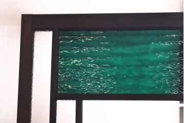 ラフジュ工房オリジナル　緑の色ガラスがレトロな雰囲気を漂わせる引き戸(ガラス戸、建具)2枚セット