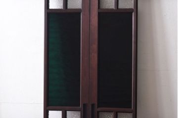 ラフジュ工房オリジナル　緑の色ガラスがレトロな雰囲気を漂わせる引き戸(ガラス戸、建具)2枚セット