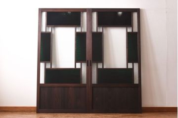 ラフジュ工房オリジナル　緑の色ガラスがレトロな雰囲気を漂わせる引き戸(ガラス戸、建具)2枚セット