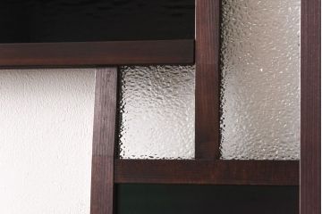 ラフジュ工房オリジナル　緑の色ガラスがレトロな雰囲気を漂わせる引き戸(ガラス戸、建具)2枚セット