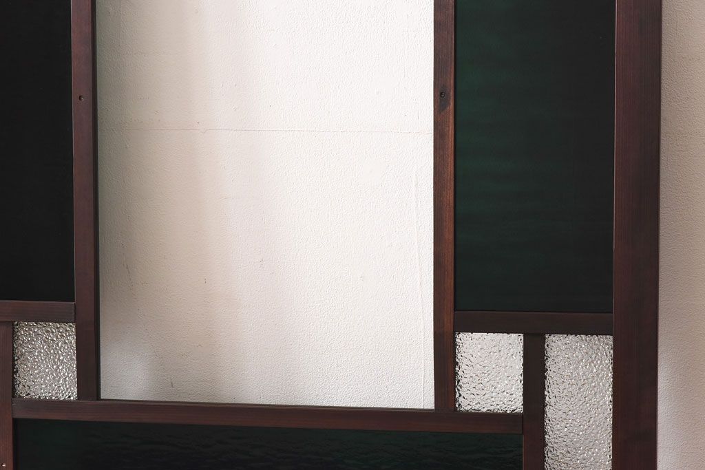 ラフジュ工房オリジナル　緑の色ガラスがレトロな雰囲気を漂わせる引き戸(ガラス戸、建具)2枚セット