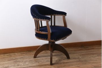 アンティーク家具　大正ロマン　ナラ材　クラシカルな雰囲気のドクターチェア(アームチェア、回転椅子)