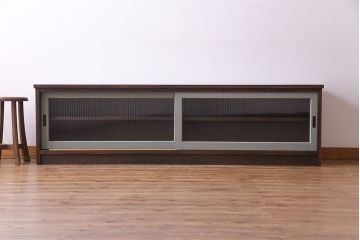 ラフジュ工房オリジナル　ペイント　モールガラス入り　レトロな雰囲気漂うローボード(収納棚、リビングボード)(1)