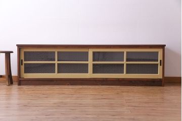 ラフジュ工房オリジナル　花模様ガラス入り　レトロな雰囲気が可愛らしいリメイクローボード(収納棚、リビングボード)