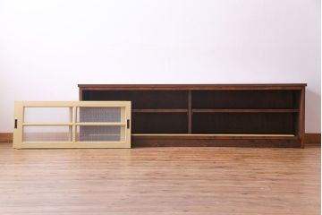 ラフジュ工房オリジナル　花模様ガラス入り　レトロな雰囲気が可愛らしいリメイクローボード(収納棚、リビングボード)