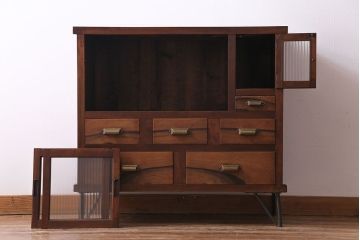 レトロ家具　前板黒柿材　モールガラス入り　レトロモダンな佇まいが魅力な脚付き戸棚(収納棚、引き出し、サイドボード)