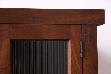 レトロ家具　前板黒柿材　モールガラス入り　レトロモダンな佇まいが魅力な脚付き戸棚(収納棚、引き出し、サイドボード)