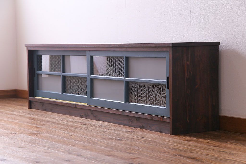 ラフジュ工房オリジナル　組子モチーフガラス　レトロな雰囲気漂うリメイクローボード(収納棚、リビングボード)