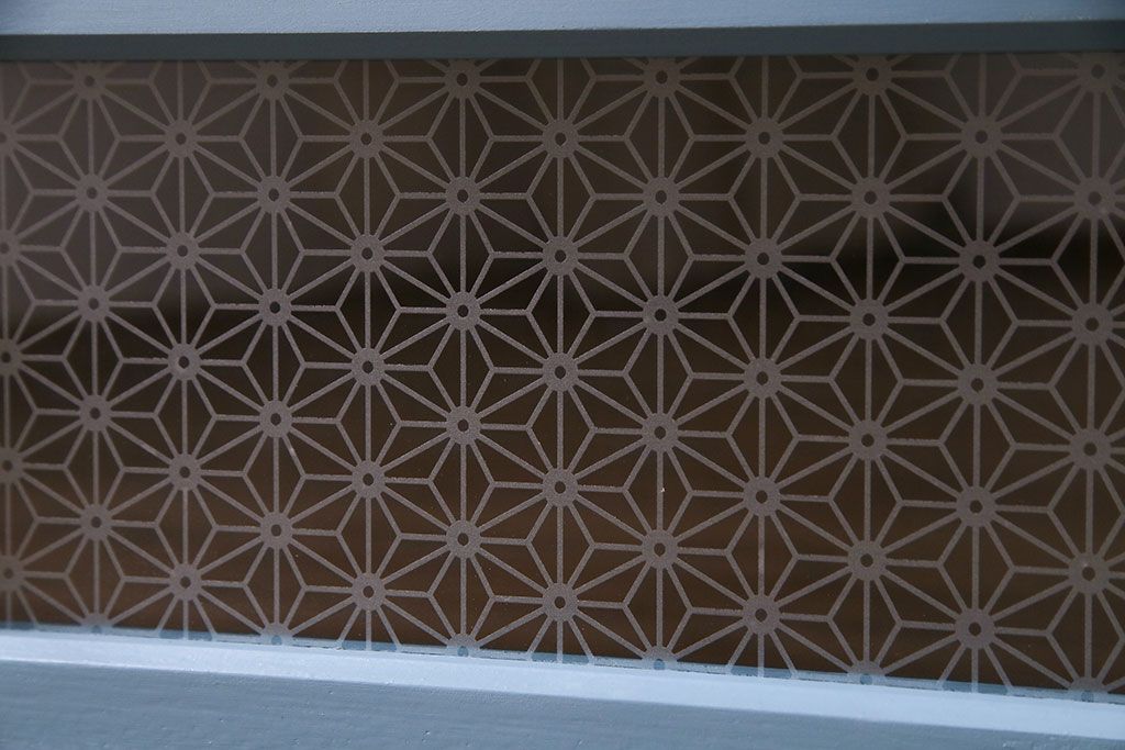 ラフジュ工房オリジナル　組子モチーフガラス　レトロな雰囲気漂うリメイクローボード(収納棚、リビングボード)