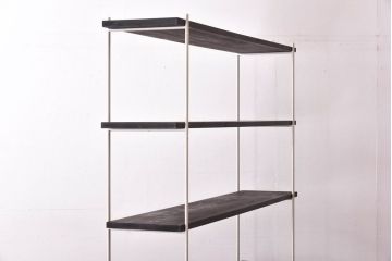 ラフジュ工房オリジナル　ホワイト　ペイント薄型アイアンラック【中】(陳列棚、飾り棚)