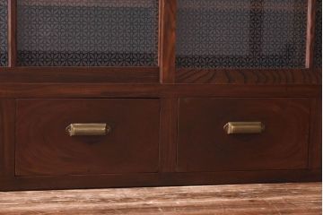 アンティーク家具　和製アンティーク　前面ケヤキ材　花ガラスがおしゃれな重ね収納棚(食器棚、飾り棚)