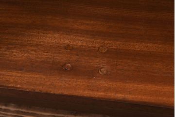 ヴィンテージ家具　ビンテージ　チーク材　シックな取っ手がおしゃれなローボード(リビングボード、キャビネット)