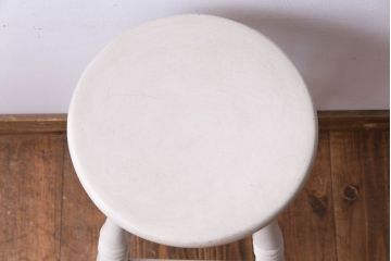 アンティーク雑貨　イギリスアンティーク　ナチュラルテイストにぴったりなペイントスツール(花台)(1)