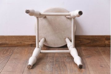 アンティーク雑貨　イギリスアンティーク　ナチュラルテイストにぴったりなペイントスツール(花台)(1)