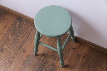 アンティーク家具　イギリスアンティーク　ナチュラルテイストにぴったりなペイントスツール(花台)(2)