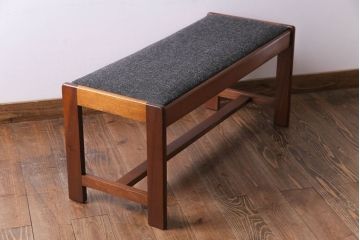 ヴィンテージ家具　北欧ビンテージ　チーク材　メンズライクにもぴったりなベンチ(長イス)