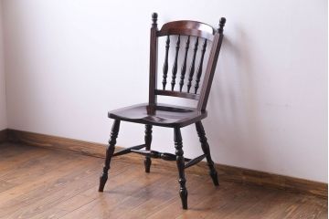 中古美品　松本民芸家具　クラシカルな安川式スピンドルチェア(ダイニングチェア、椅子)(定価約9万7千円)(1)