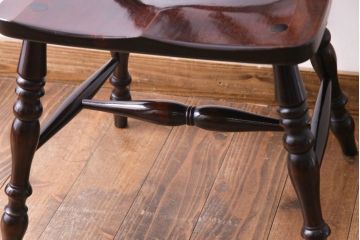 中古美品　松本民芸家具　クラシカルな安川式スピンドルチェア(ダイニングチェア、椅子)(定価約9万7千円)(1)