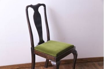 アンティーク家具　イギリスアンティーク　ウォールナット材　上品で優雅なフォルムが魅力的なチェア(椅子、ダイニングチェア、ワークチェア)