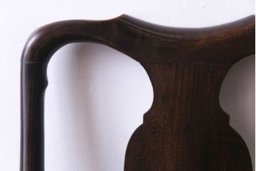 アンティーク家具　イギリスアンティーク　ウォールナット材　上品で優雅なフォルムが魅力的なチェア(椅子、ダイニングチェア、ワークチェア)