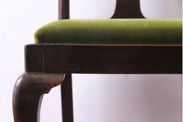 アンティーク家具　イギリスアンティーク　ウォールナット材　上品で優雅なフォルムが魅力的なチェア(椅子、ダイニングチェア、ワークチェア)