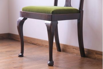 アンティーク家具　イギリスアンティーク　ウォールナット材　上品で優雅なフォルムが魅力的なチェア(椅子、ダイニングチェア、ワークチェア)(1)