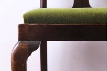 アンティーク家具　イギリスアンティーク　ウォールナット材　上品で優雅なフォルムが魅力的なチェア(椅子、ダイニングチェア、ワークチェア)(1)