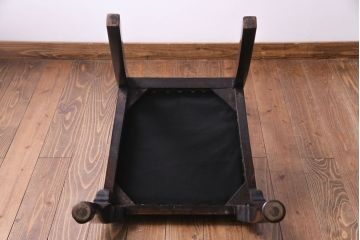 アンティーク家具　イギリスアンティーク　ウォールナット材　上品で優雅なフォルムが魅力的なチェア(椅子、ダイニングチェア、ワークチェア)(1)