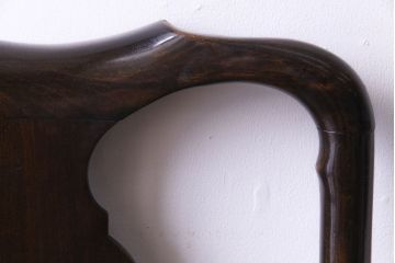 アンティーク家具　イギリスアンティーク　ウォールナット材　上品で優雅なフォルムが魅力的なチェア(椅子、ダイニングチェア、ワークチェア)(2)