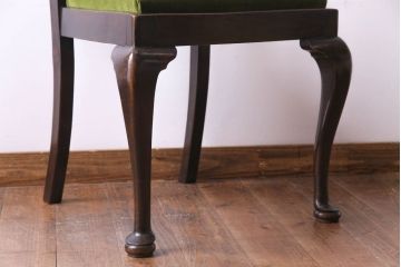 アンティーク家具　イギリスアンティーク　ウォールナット材　上品で優雅なフォルムが魅力的なチェア(椅子、ダイニングチェア、ワークチェア)(2)