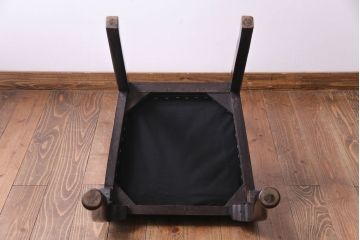 アンティーク家具　イギリスアンティーク　ウォールナット材　上品で優雅なフォルムが魅力的なチェア(椅子、ダイニングチェア、ワークチェア)(2)