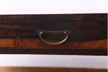 アンティーク家具　和製アンティーク　天板一枚板　前板に黒柿材を使用したいぶし銀の趣きあふれる文机(ローテーブル)