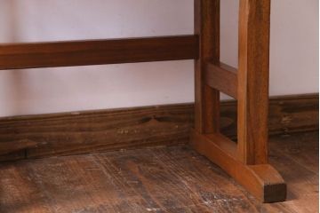レトロ家具　昭和レトロ　素朴な味わいの学校の木製デスク(平机、在宅ワーク、在宅用学習机)