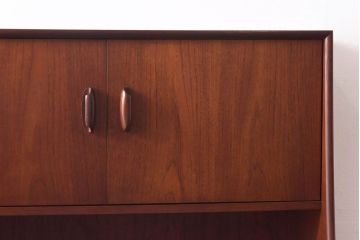 G-PLAN(ジープラン)　Brasilia(ブラジリア)　北欧家具　チーク材　美しいフォルムのサイドボード(サイドキャビネット)(1)