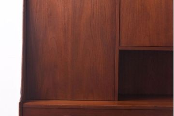 G-PLAN(ジープラン)　Brasilia(ブラジリア)　北欧家具　チーク材　美しいフォルムのサイドボード(サイドキャビネット)(1)