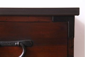 アンティーク家具　リメイク品　シンプルな丸金具が魅力の鉄脚付き時代箪笥ローボード(ローチェスト、リビングボード)