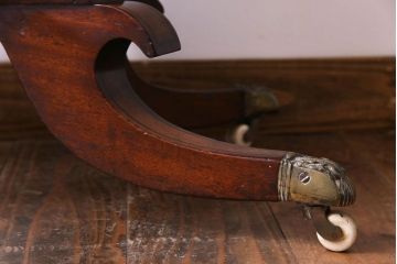 アンティーク家具　イギリスアンティーク　マホガニー材　天板折り畳み式　ゲームテーブル(バタフライテーブル、サイドテーブル、コンソールテーブル)
