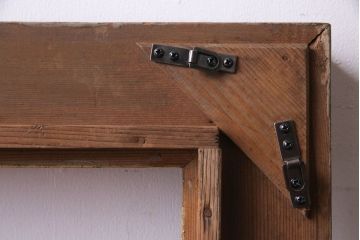 アンティーク雑貨　褪せた色合いがおしゃれな木彫りのアンティークフレーム(額縁、ディスプレイ)