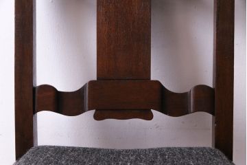 アンティーク家具　イギリスアンティーク　ウォールナット材 リボンのような背もたれがエレガントなチェア(ダイニングチェア、ワークチェア、椅子)