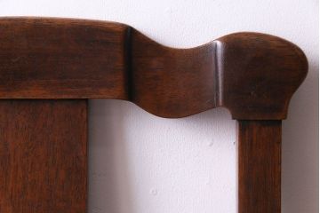 アンティーク家具　イギリスアンティーク　ウォールナット材 リボンのような背もたれがエレガントなチェア(ダイニングチェア、ワークチェア、椅子)(1)