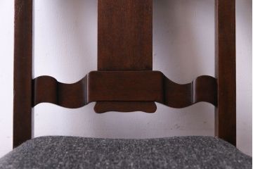 アンティーク家具　イギリスアンティーク　ウォールナット材 リボンのような背もたれがエレガントなチェア(ダイニングチェア、ワークチェア、椅子)(2)