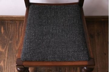 アンティーク家具　イギリスアンティーク　ウォールナット材 リボンのような背もたれがエレガントなチェア(ダイニングチェア、ワークチェア、椅子)(3)