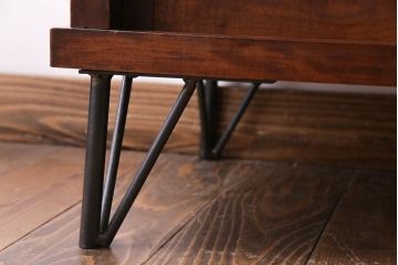 アンティーク家具　昭和中期　モールガラス入り　スッキリとした和のテイストが魅力のガラス戸棚(収納棚、リビングボード)