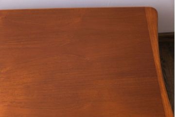 北欧ビンテージ　チーク材　ペイント家具　コントラストがスタイリッシュなセンターテーブル